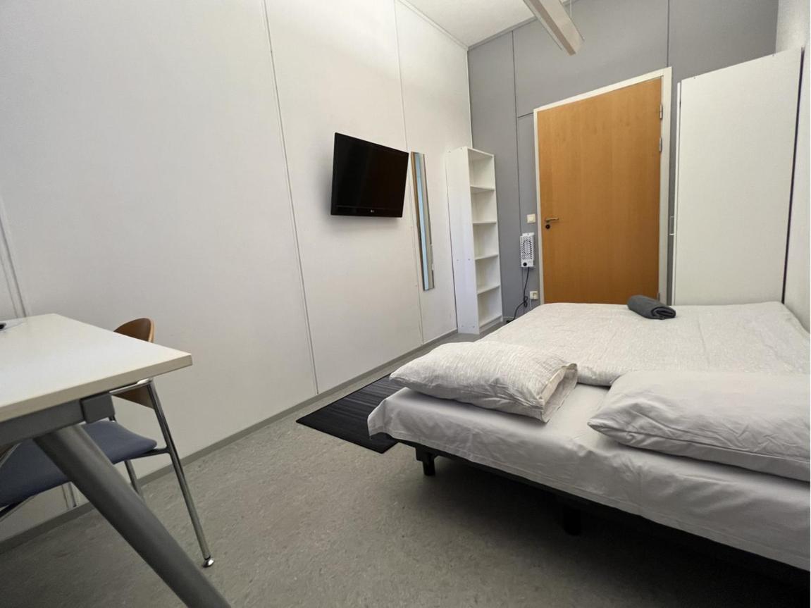 Hmi Smart Group 220 Hostel Helsinki Buitenkant foto