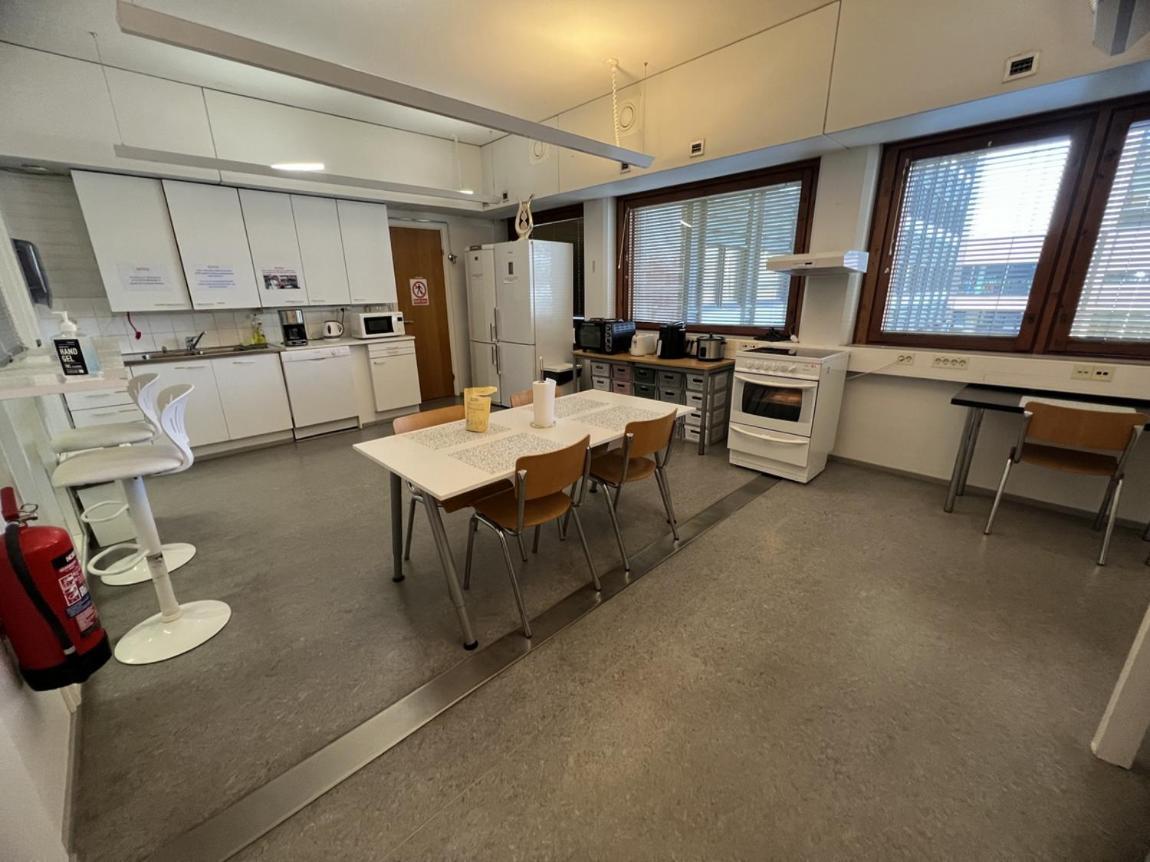 Hmi Smart Group 220 Hostel Helsinki Buitenkant foto