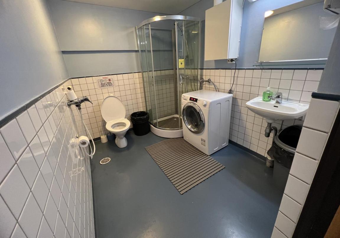 Hmi Smart Group 220 Hostel Helsinki Buitenkant foto